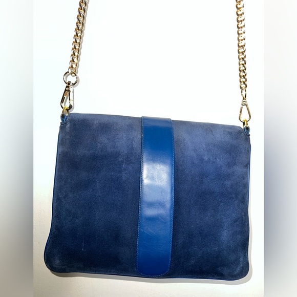 Vintage Gucci Crossbody - Picture 2 of 10